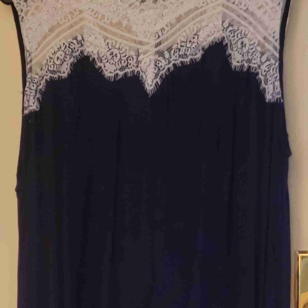Tunic - Picture 3 of 3